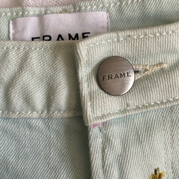 Frame Flower Shorts - Picture 4 of 8